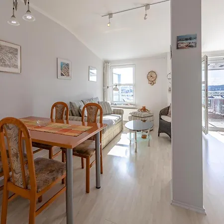 Ferienwohnung Hafenpanorama Waren  Exterior foto