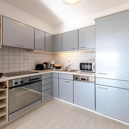 Ferienwohnung Hafenpanorama Waren  Exterior foto